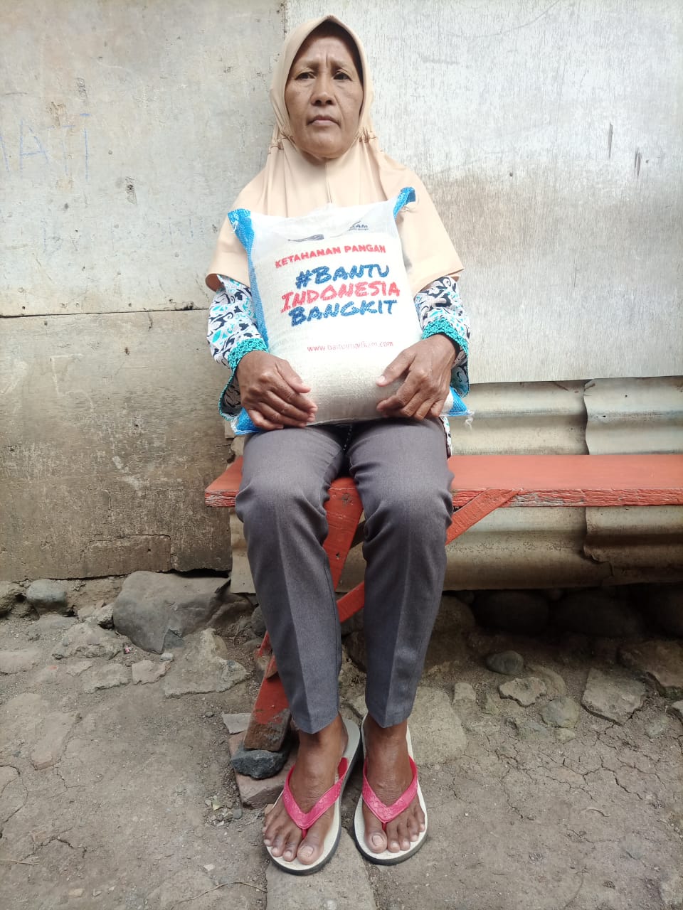 Bahagiakan Hati Mereka: Santunan untuk Janda Lansia